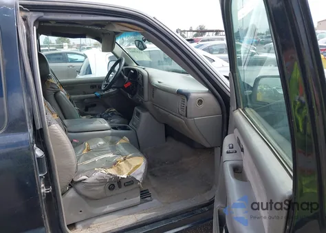 2002 Chevrolet Silverado 1500 Lt из США, поврежденный, VIN 2GCEC19TX21318683